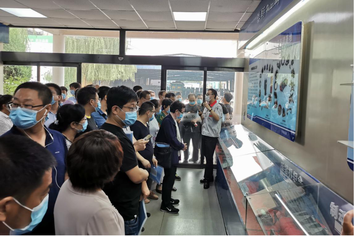 全市复制推广巅峰国际官网“双创”经验推动会召开