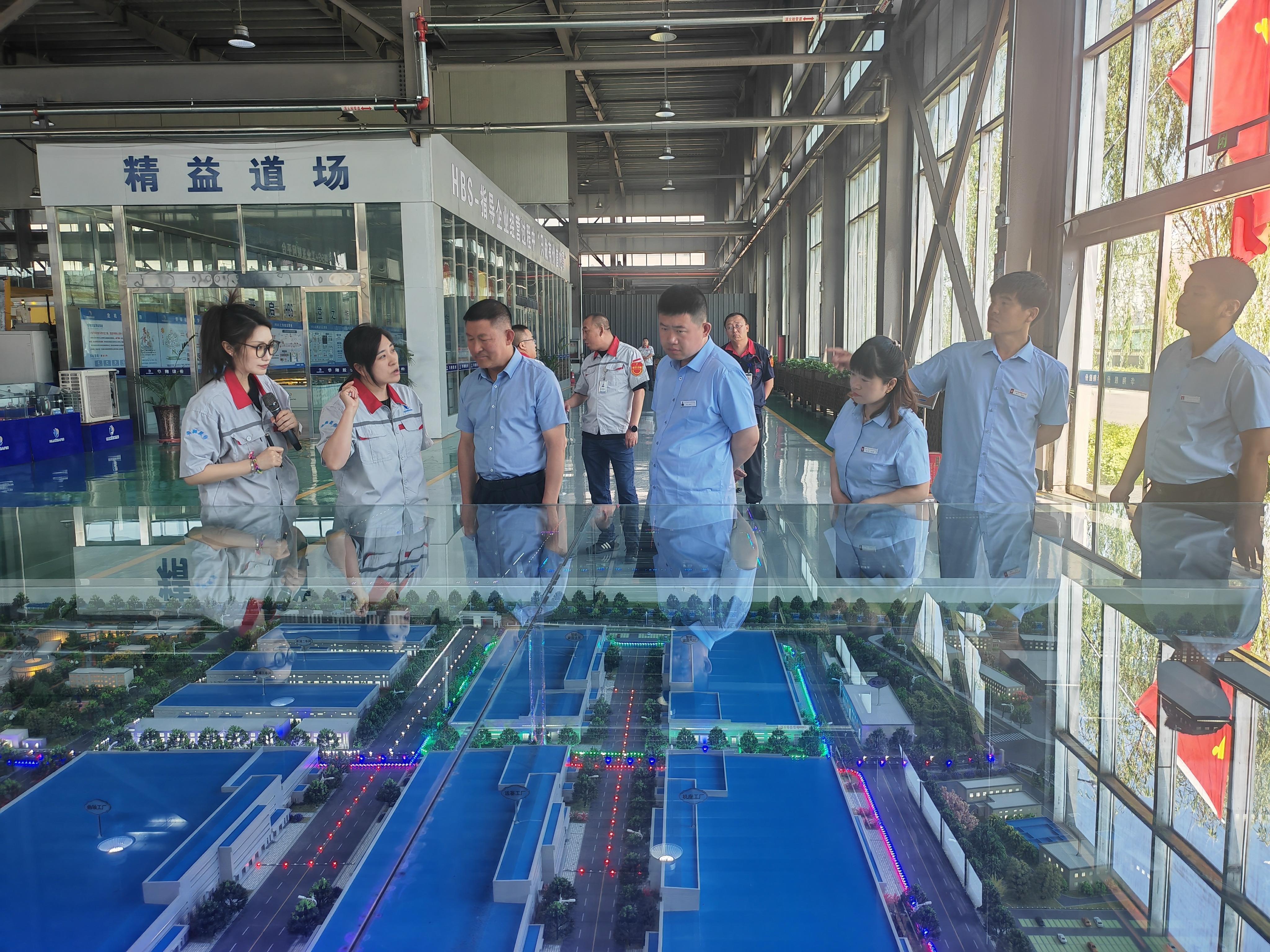 产教融合 携手共进 访企拓岗 同谋发展——山西桐封技师学院赴巅峰国际官网集团调研
